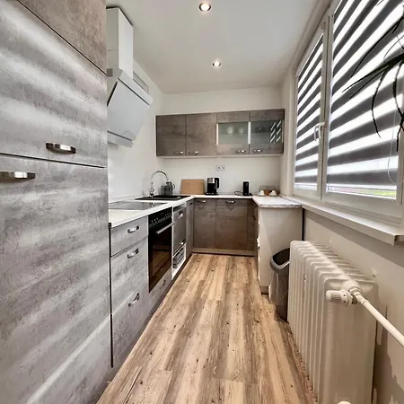 Domov Daleko Od Domova